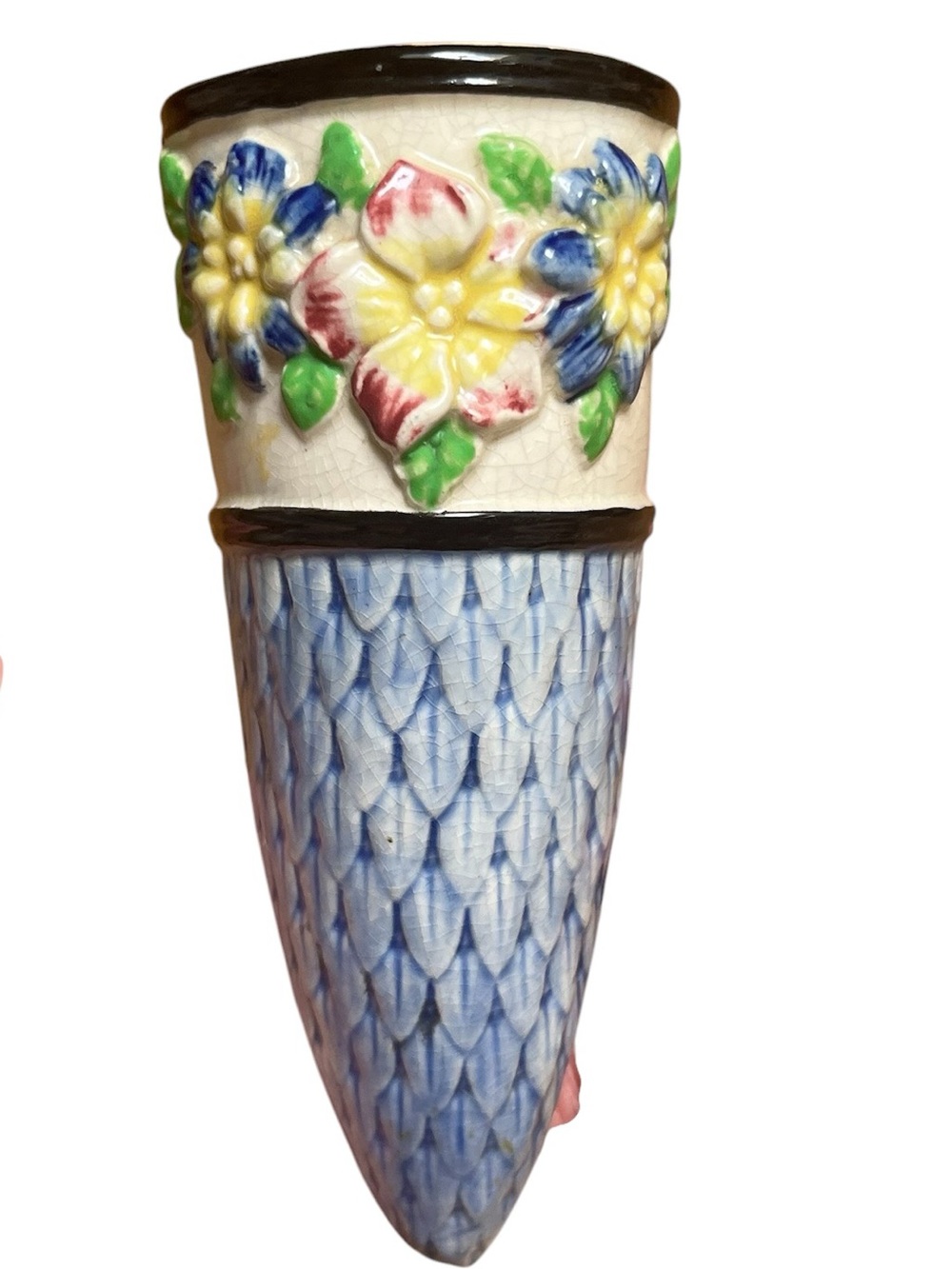 Daisy on a Blue Basket
Vintage Pottery Wall pocket
MCM